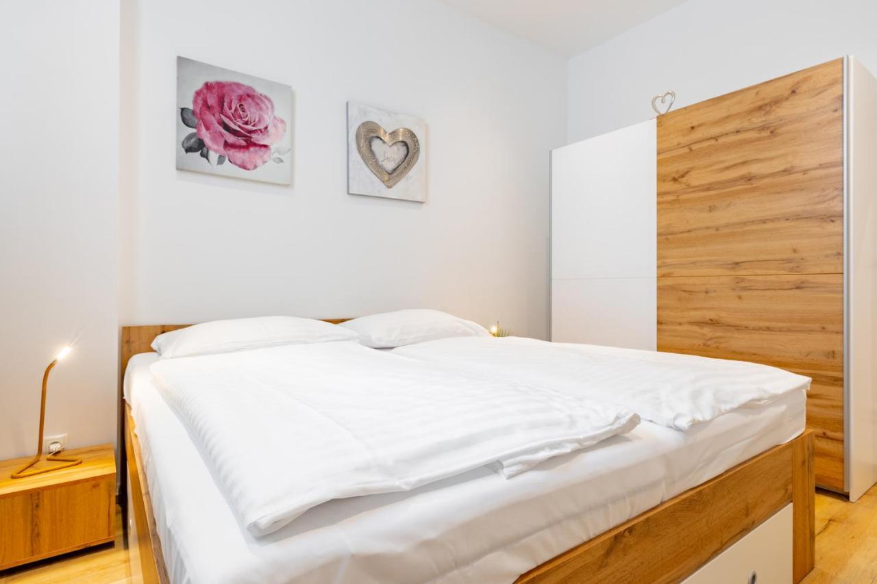 Budget West With Shared Kitchen * Vienne