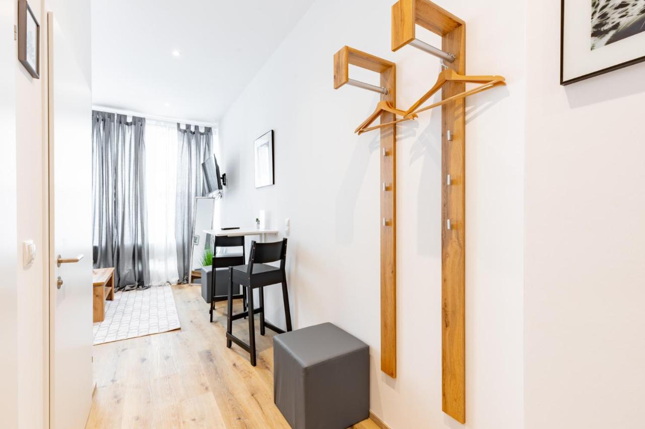 Budget West With Shared Kitchen Appartement