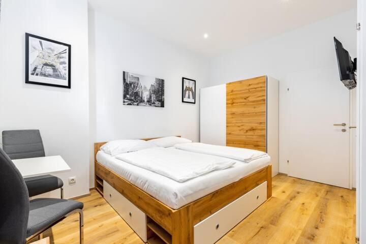 Budget West With Shared Kitchen Appartement *
