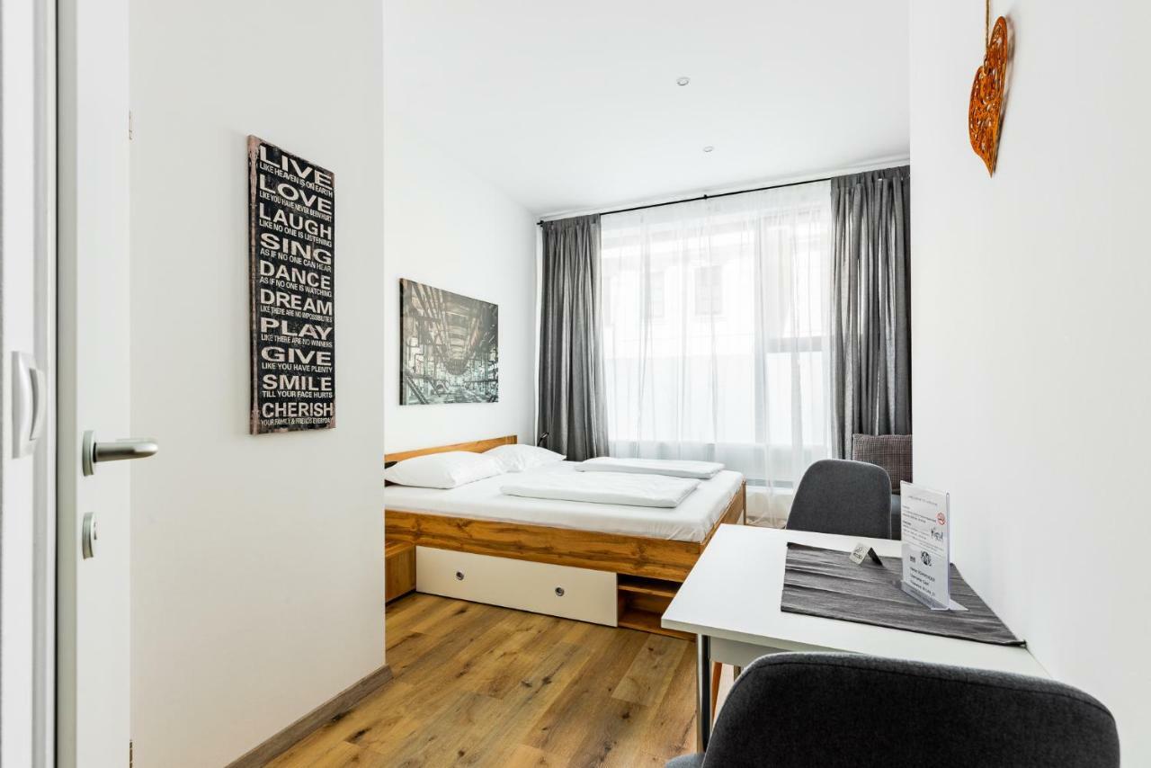 Appartement Budget West With Shared Kitchen Vienne